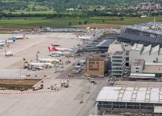 Stuttgart Havaliman'nda uak boaltld