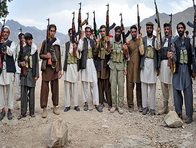 Taliban Afganistan'da askerlere saldrd: 4 l