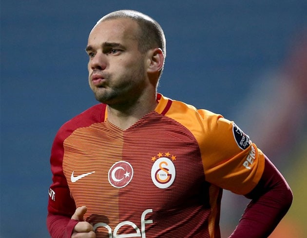 Galatasaray ynetimi Wesley Sneijder'i takmdan gnderiyor