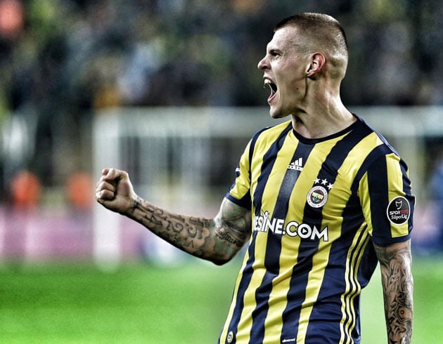 Swansea City, Fenerbahe'nin Slovak stoperi Martin Skrtel'in fiyatn sordu