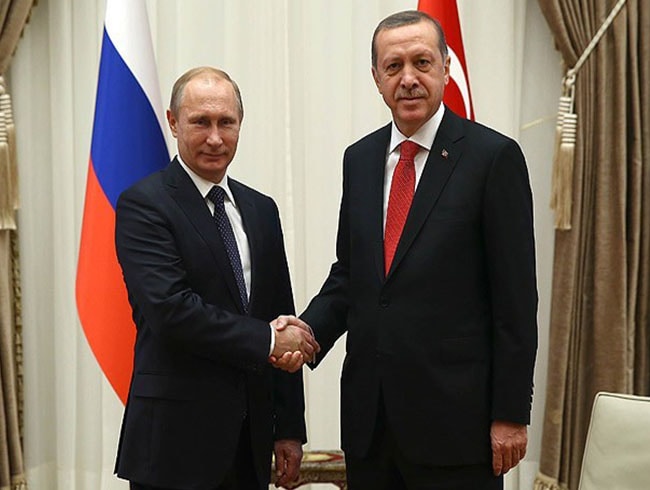 Putin, Cumhurbakan Recep Tayyip Erdoan' arayarak Trk Akm boru deme ileminin balandn syledi