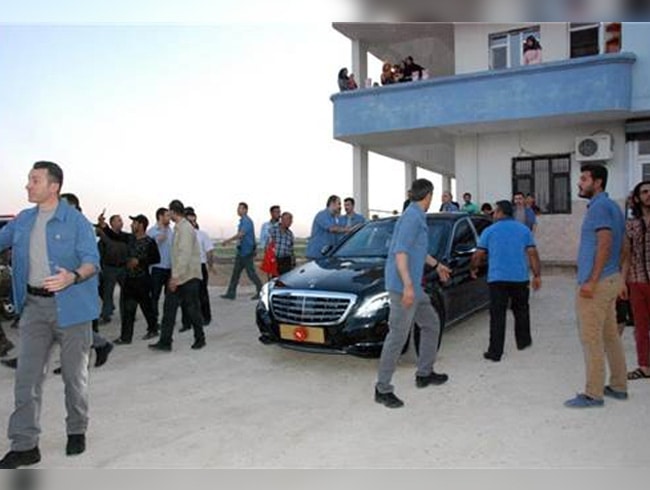 Erdo�an, Ak�akaleli ailenin evine misafir oldu