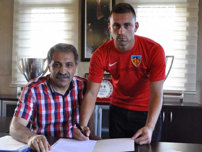 Kayserispor Srp orta saha oyuncusu Dejan Meleg ile szleme imzalad