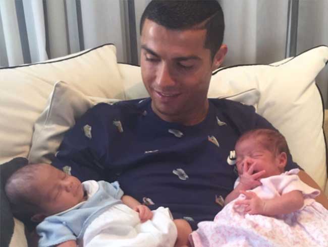 Real Madrid'in yldz Cristiano Ronaldo ikiz ocuk babas oldu