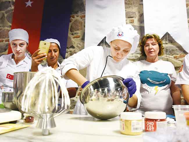 Guinness rekorlu pastac iin inceliklerini anlatt