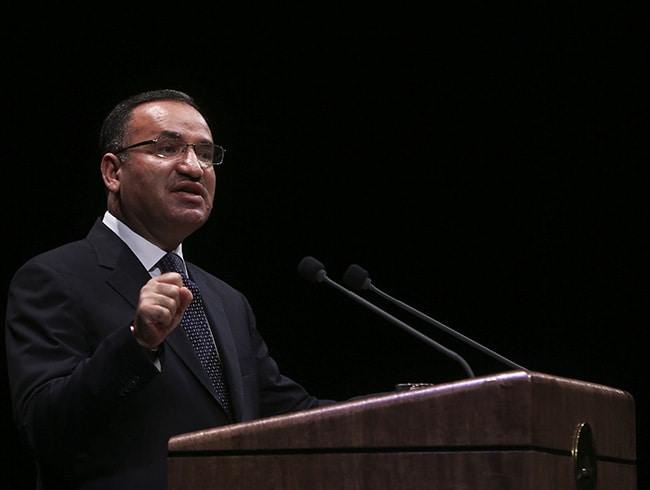 Bakan Bozda�: Darbe davalar�n�n duru�malar�na kat�lan bir tek CHP'li vekil var m�? Yok