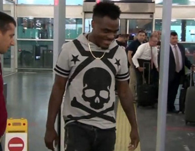 Emenike: Fenerbahe'de ampiyonluk yaadm, bu takmn parasym