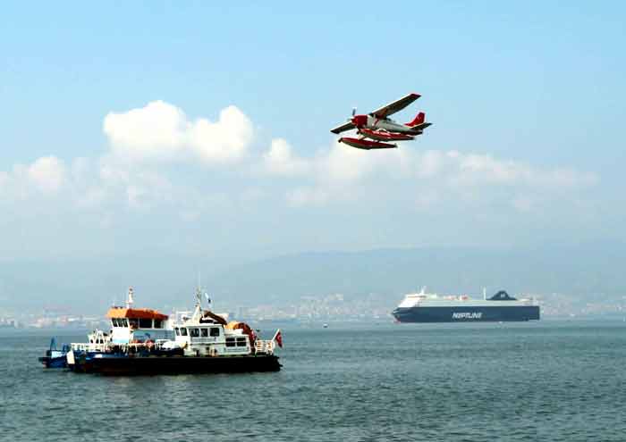 K�rfez havadan ve karadan denetleniyor