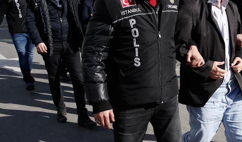 Ankara merkezli 4 ilde terr rgt PKK'nn genlik yaplanmasna operasyon 