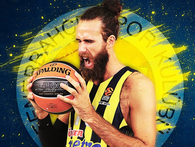 Fenerbah�e Luigi Datome ile 3 y�ll�k kontrat yenilediklerini a��klad�