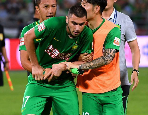 Burak Ylmaz'a 5 ma + 25 bin in yen'i para cezas