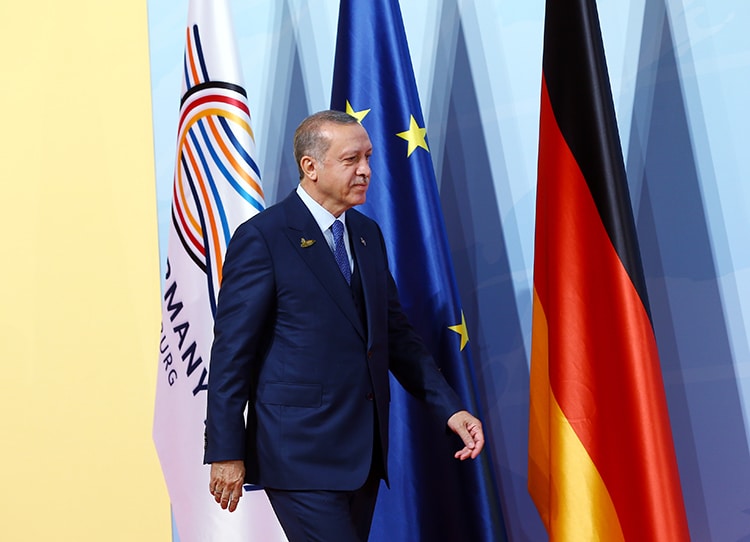 Cumhurbakan Erdoan G20'de Japonya Babakan Shinzo Abe ile bir araya geldi