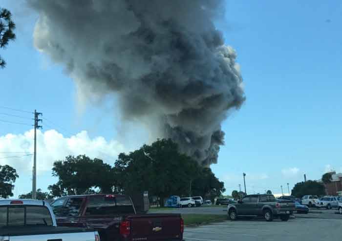 Florida askeri test �ss�nde patlama