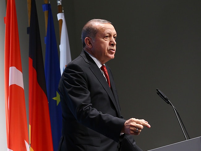 Hamburg'da Erdoan'dan Almanya'ya salon tepkisi!