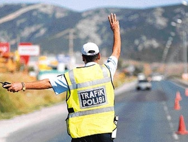 Yurt genelinde trafik denetimleri art�r�ld�