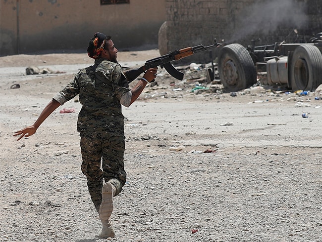 Terr rgt YPG, Araplar SDF saflarndan ihra etmeye balad