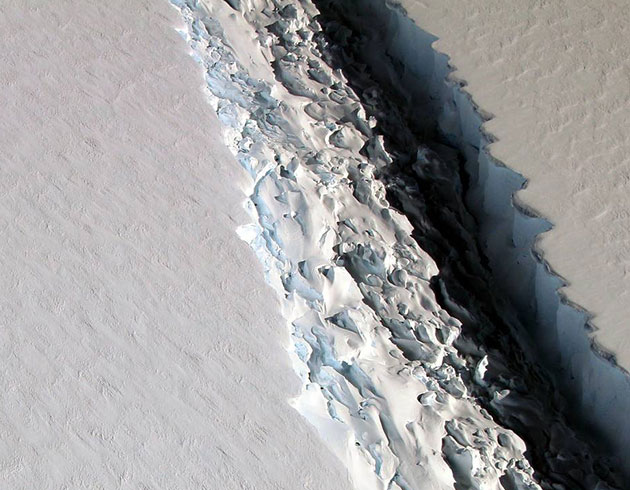 Antarktika'da trilyon tonluk buz ktlesi koptu