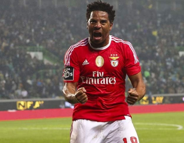 Galatasaray'n transfer hedefindeki Eliseu, Benfica ile szleme imzalayabilir