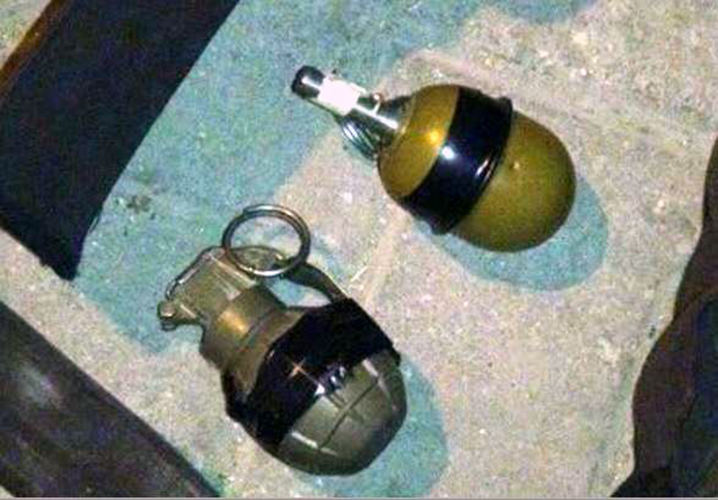 Gaziantep'te polisten ka�an zanl�lar�n �zerinde 2 el bombas� bulundu