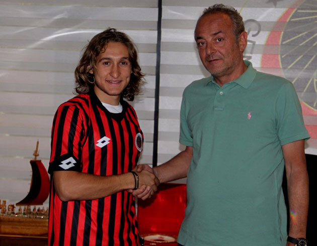 Erdi Can �ehit Gen�lerbirli�i'nde