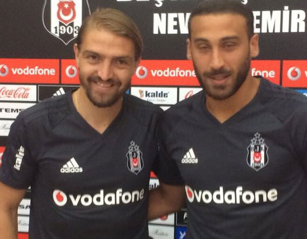Caner Erkin ve Cenk Tosun basn mensuplarnn karsna kt