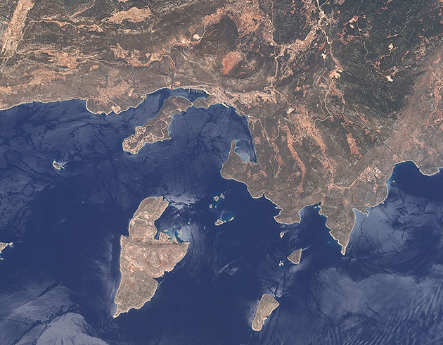Milli uydumuz RASAT Antalya Ka'ta kan orman yangnn grntledi