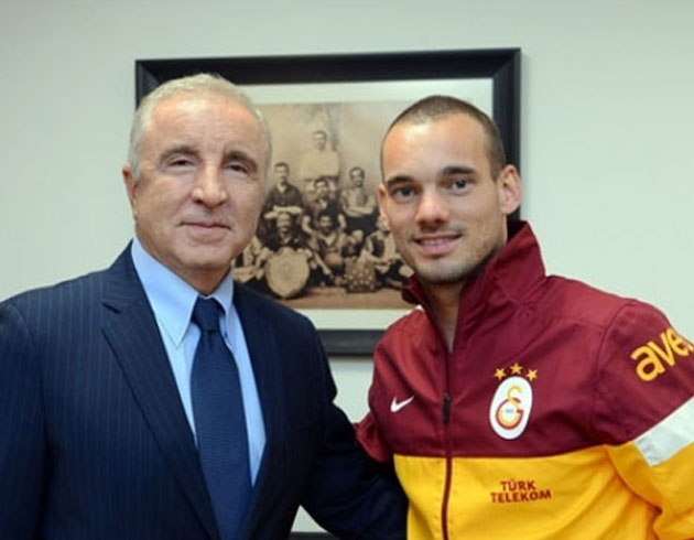 nal Aysal'dan ynetime Sneijder tepkisi!