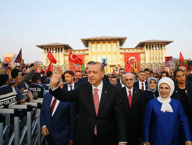 Cumhurbakan Erdoan:15 Temmuzun kahraman milyonlar