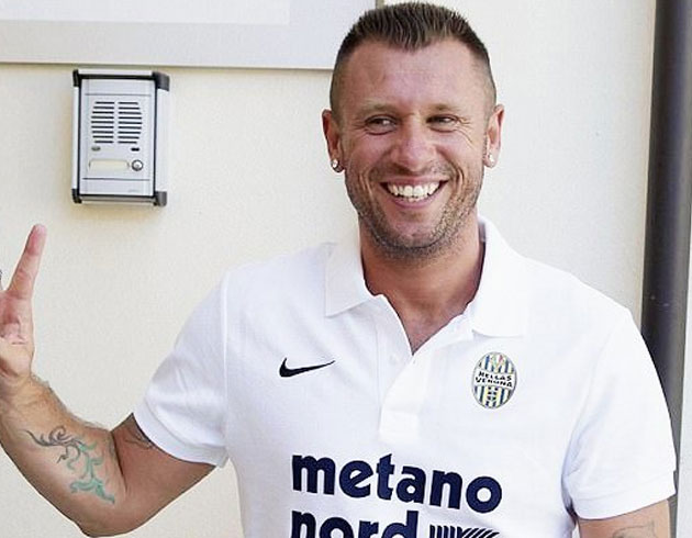 Cassano, Verona'ya imza att� 8 g�n sonra futbolu b�rakt�