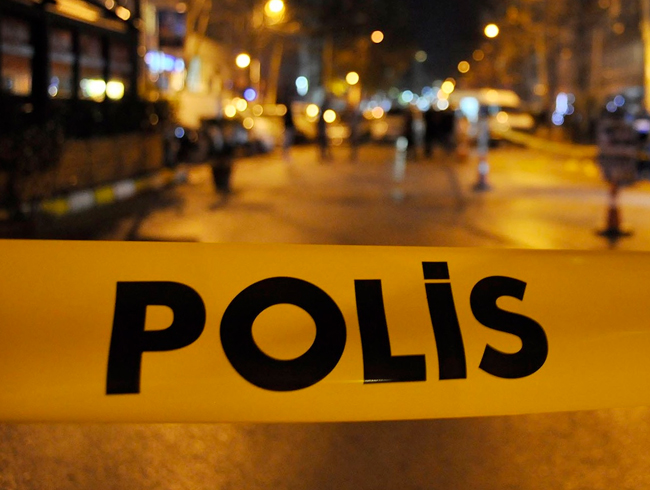 �mraniye'de d�zenlenen silahl� sald�r�da biri a��r 2 ki�i yaraland� 