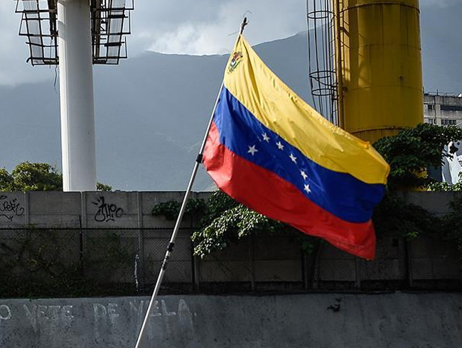 Venezuela genelinde 24 saatlik grev