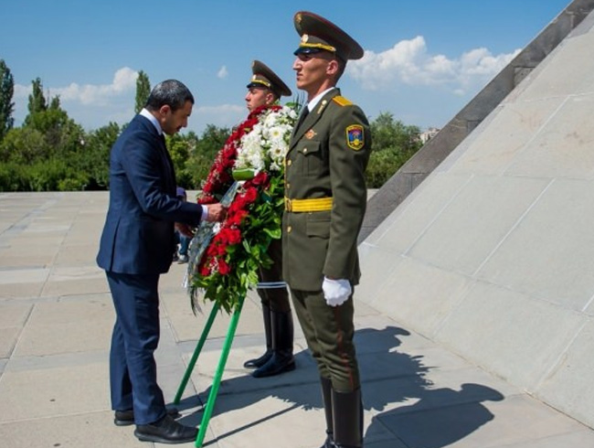 BAE Dileri Bakan Ermenistan'da