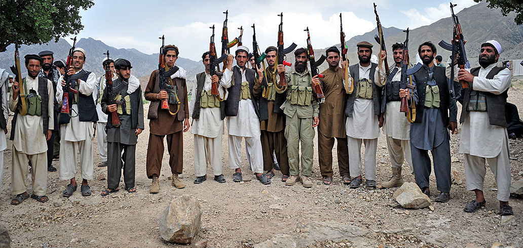 Taliban Afganistan'da 30 yerel polisi ldrd