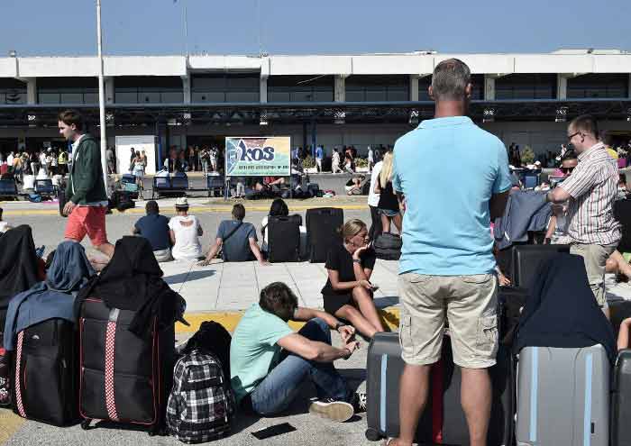 Turistler Kos Adas�'ndan ayr�l�yor
