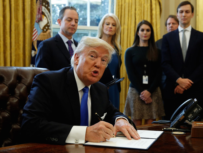 Trump: Obamacare Amerikallara eziyet ediyor