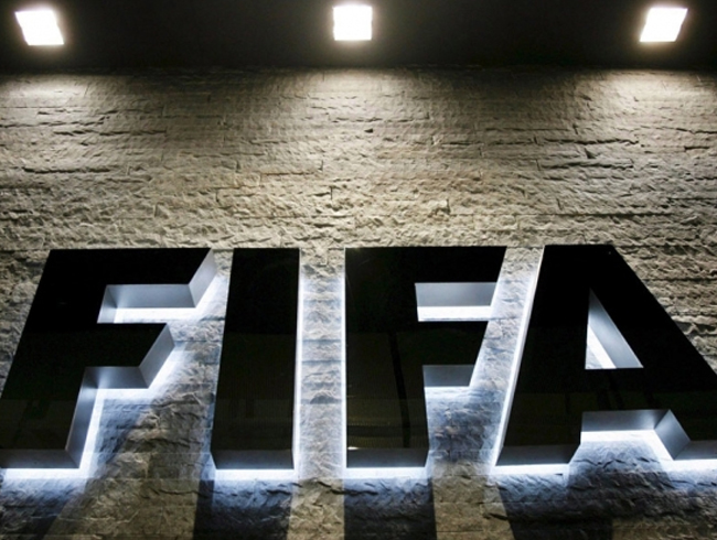 FIFA taraftarlarn uygunsuz davranlar nedeniyle Trkiye'ye para cezas verdi
