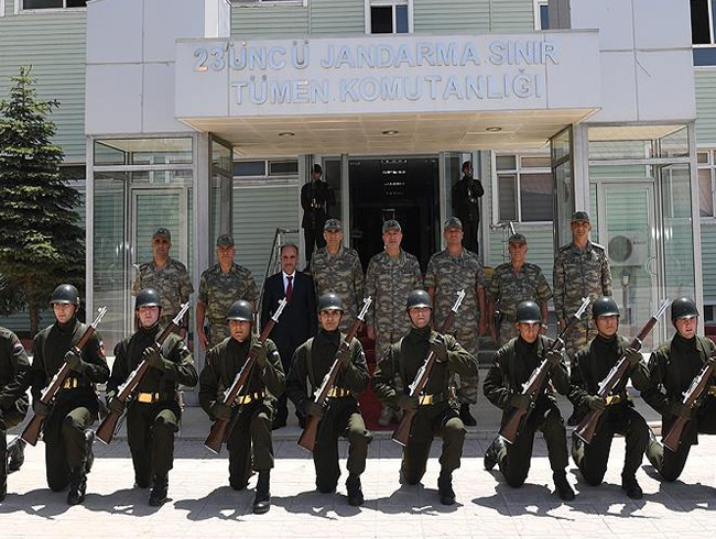 Genelkurmay Bakan Akar'n rnak ve Hakkari ziyareti
