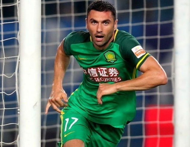 Burak Y�lmaz, Trabzonspor'a verdi�i s�z�n� tuttu, Be�ikta�'� reddetti!