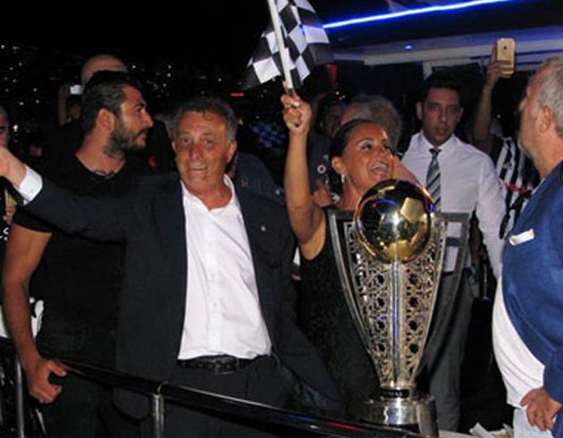 Be�ikta�, �ampiyonlu�u Bodrum'da kutlad�