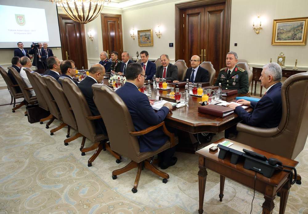 Yeni komuta kademesi bugn belli olacak