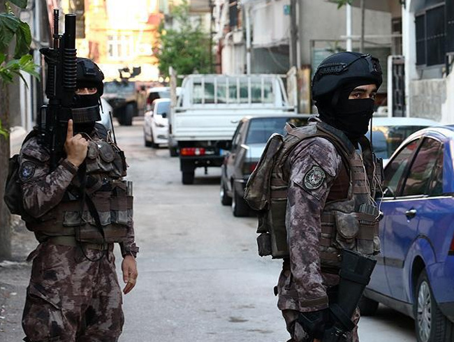 Siirt merkezli 7 ilde terr operasyonu: 39 gzalt