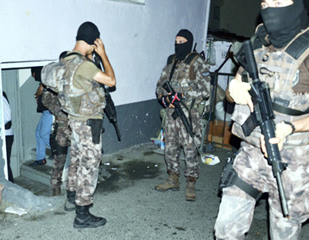 stanbul Sultangazi'de uyuturucu operasyonu dzenlendi