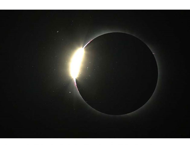 'Tarihin en byk gne tutulmas' iin geri saym balad