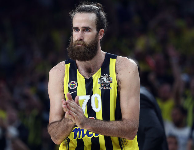 Fenerbahe'de Datome sakatland