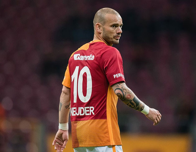 Galatasaray'dan ayrlan Sneijder, Fransa ekibi Nice gidiyor
