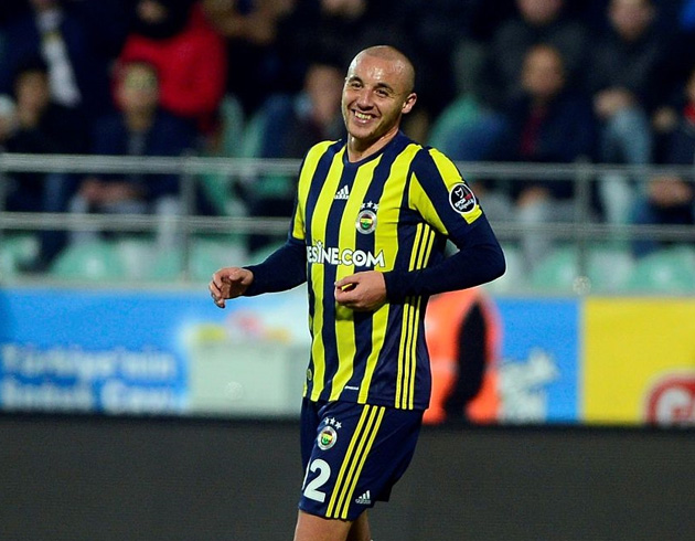 Sper Lig'in yeni ekibi Sivasspor, Fenerbahe'den Aatif Chahechouhe'yu transfer etmek istiyor