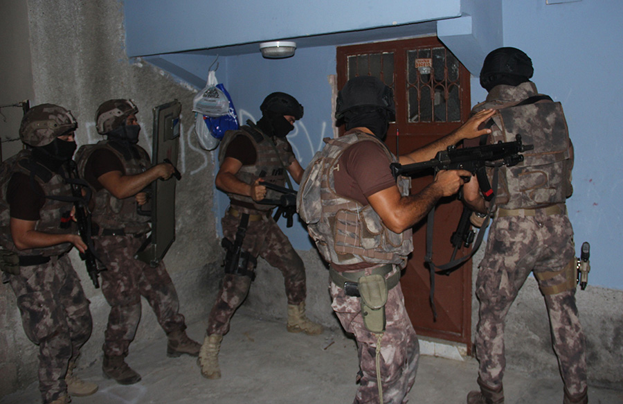 Adana'da terr rgt PKK'ya ''ko bal'' 15 Austos operasyonu  