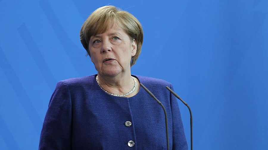 Merkel'in 100 milyar euroluk antajna sert tepki