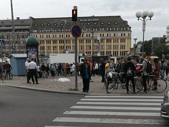 Finlandiya'da ok sayda kiiyi baklayan saldrgan polis tarafndan vuruldu
