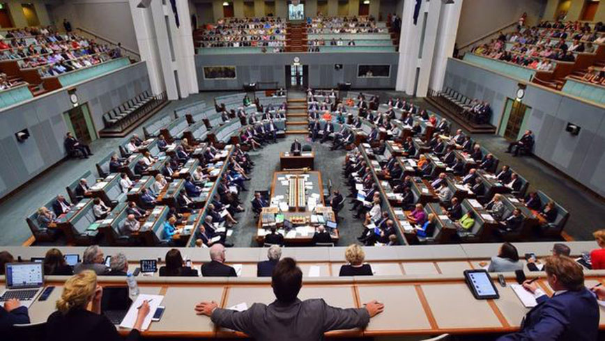   Yasalarn ifte vatandalarn parlamentoya seilmesini yasaklad Avustralyada ift uyruklu senatr says 7ye ykseldi   